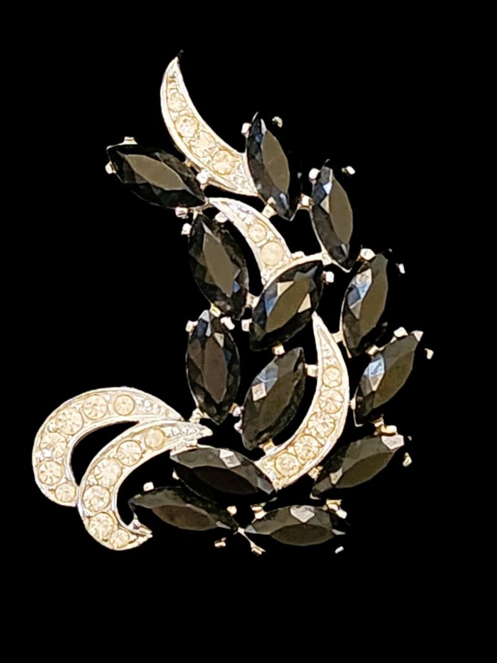 VTG Sarah Coventry Vienna Nights Black Rhinestone Brooch 1964 Silver Tone Pin